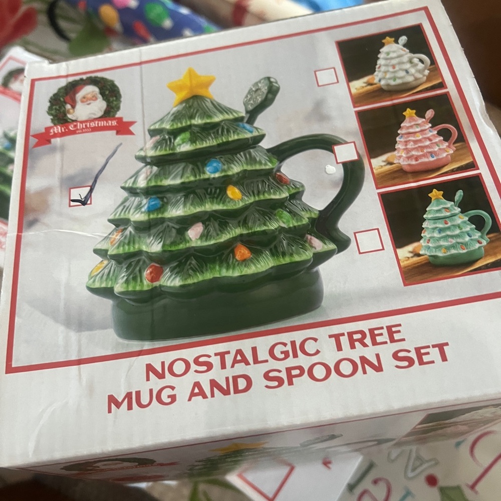 Mr. Christmas 16oz Lidded Nostalgic Christmas Tree Mug with Spoon NIB